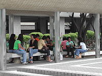 Statue Square Filipina.jpg