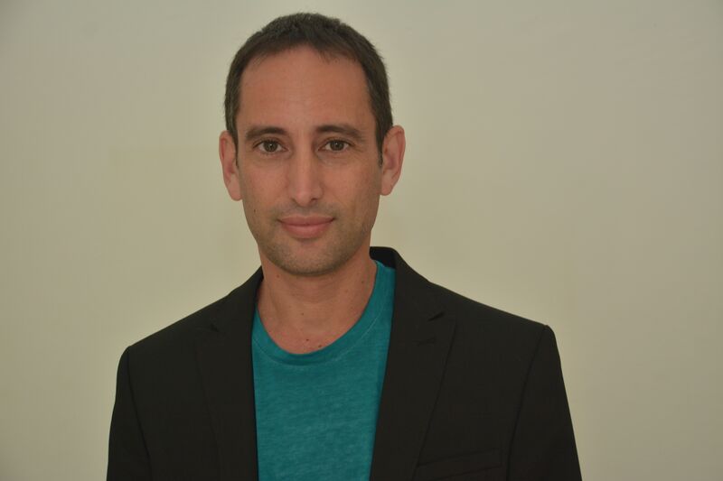 קובץ:שרון לאתר.JPG